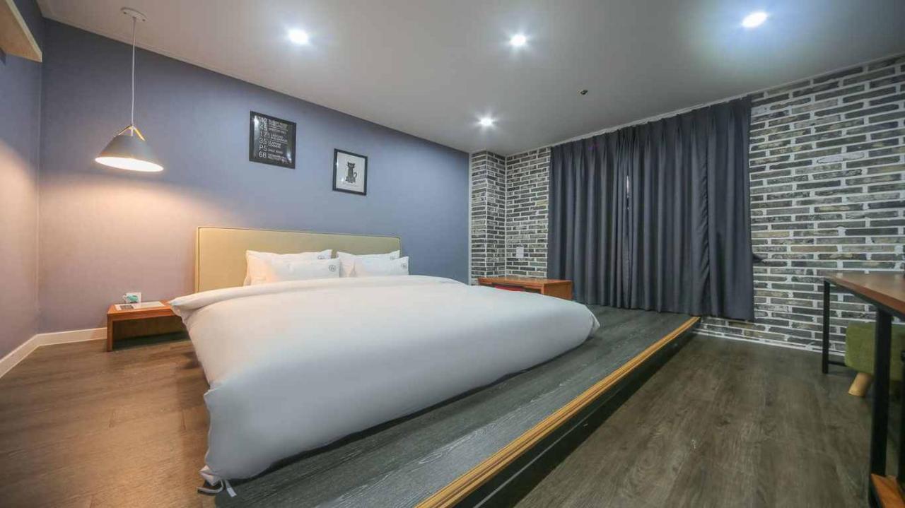 The Way Hotel Changwon Eksteriør billede